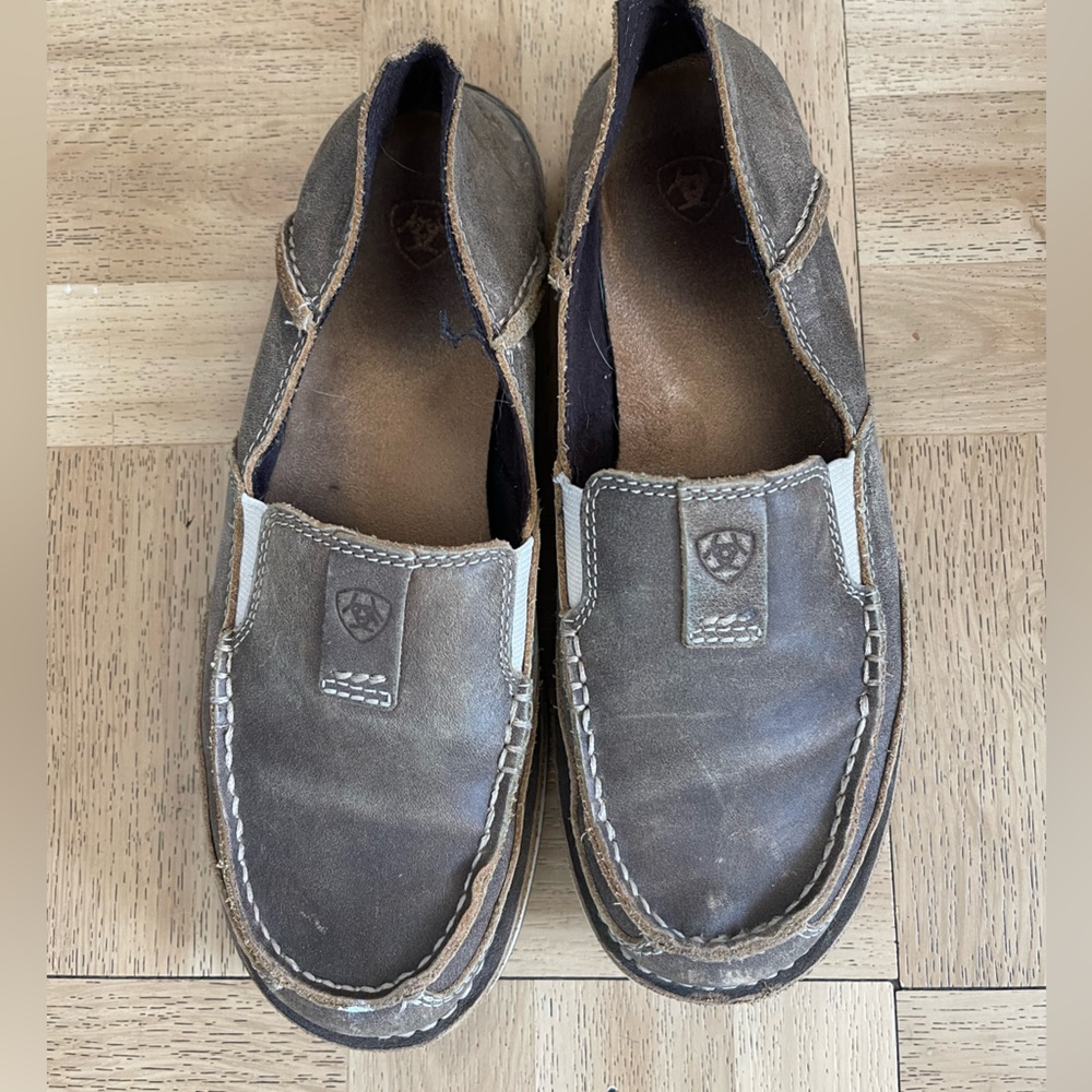 GUC Ariat Cruisers